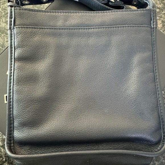 Minooy Athena Crossbody Bag Built-in Wallet real Leather Dark Navy Blue NEW - Picture 10 of 16